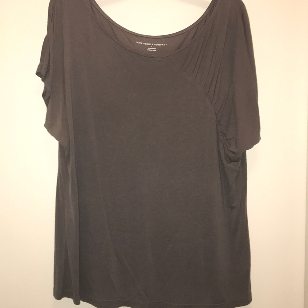🗽New York and Company blouse